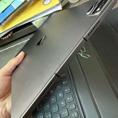 5G iPad Pro 11吋 m1 256gb插卡版+ eSIM, 港行極新，送Apple 鍵盤！不議！