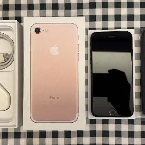 Apple iPhone SE2 128G 手提電話 鋼琴黑色 行貨 99%新 非常少用和新淨 全新一樣 操...