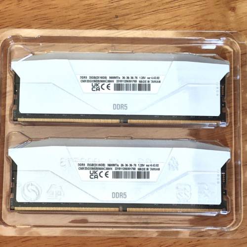 Corsair Vengeance RGB DDR5 32GB (2x16GB) 5600MHz 白色記憶體