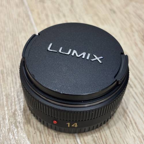 Lumix 14mm f/2.5 + 原廠廣角轉接鏡 (DMW-GFC1)
