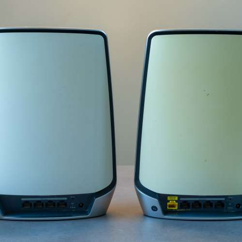 NETGEAR Orbi RBK852（主機 RBR850 + 子機 RBS850）AX6000 三頻 WiFi 6 Mesh
