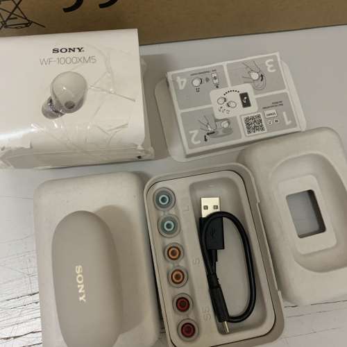 99%New Sony WF-1000XM5 Noise Canceling Earbuds Silver