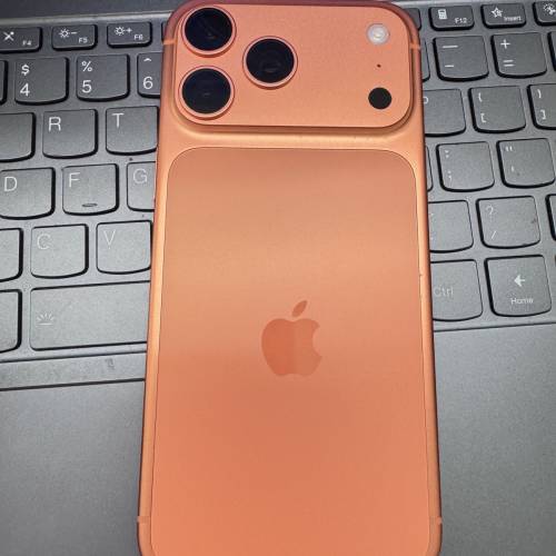 港版iPhone 17 pro max 512G電100%Apple保養至2/2027