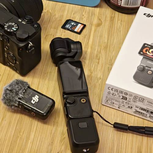 DJI Osmo Pocket 3 
跟一Dji Mic 2