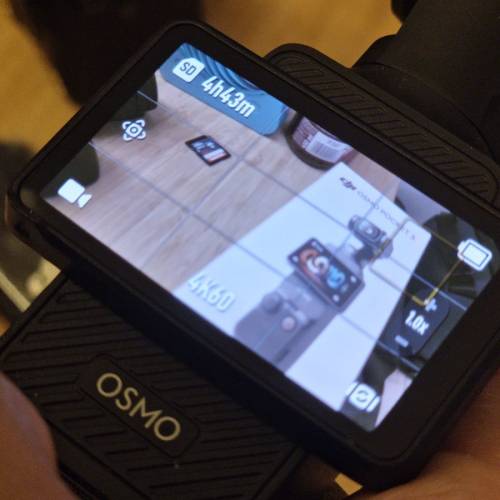DJI Osmo Pocket 3 
跟一Dji Mic 2