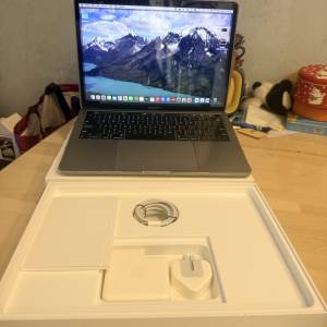 Apple MacBook Pro 13-i5-8GB RAM+ 512SSD