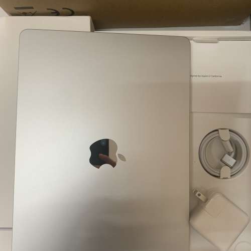 US MacBook Air 13.6-inch (2025 M4) 256GB (16GB RAM) MW0W3 Silver (屏有線)