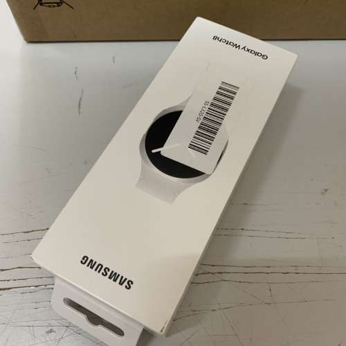 99%New Galaxy Watch 8 40mm Bluetooth L320 Silver (多條長錶帶)