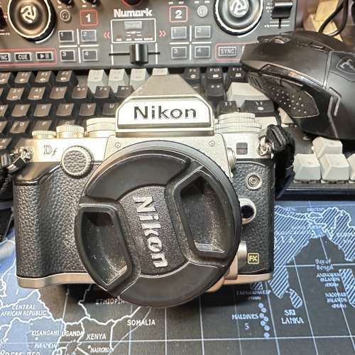 Nikon DF body only...行貨 HK$4500.00