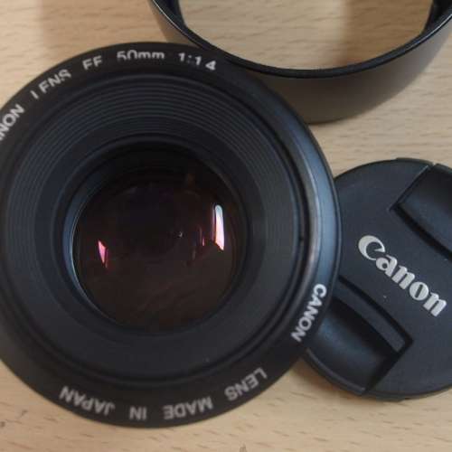 Canon  AF 50mm f1. 4 +原裝 hood
