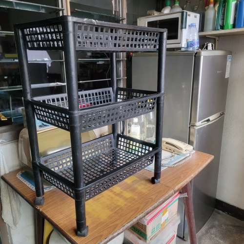 有轆3層膠車仔