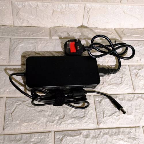 99%勁新原裝Mryc PC-1950670A 19.5V 6.7A 130W手提電腦充電器 全套有盒