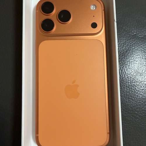 iPhone 17 Pro Max 256GB 宇宙橙色