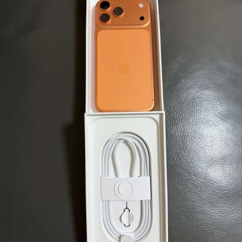iPhone 17 Pro Max 256GB 宇宙橙色