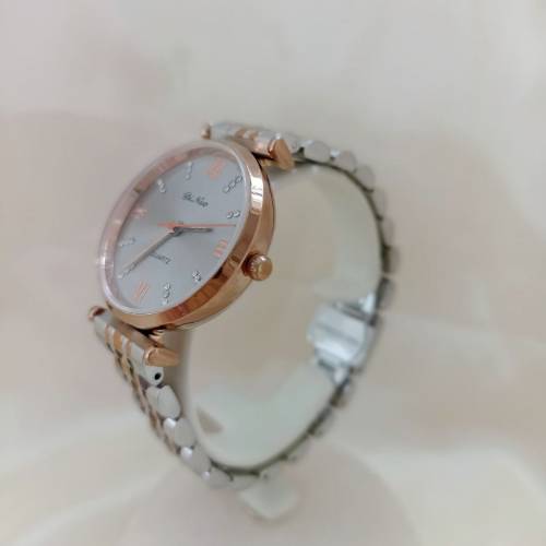💰No bargain ⌚ 𝙑𝙞𝙣𝙩𝙖𝙜𝙚「𝘿𝙞 𝙉𝙪𝙤」時尚石英水晶女錶,圓形玫瑰金錶殼