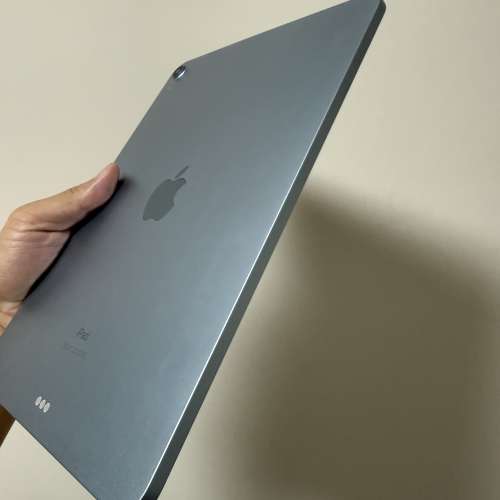 iPad Air 4 11吋 64gb,WiFi 港行極新，冇修冇拆，所有原裝，所有功能正常！