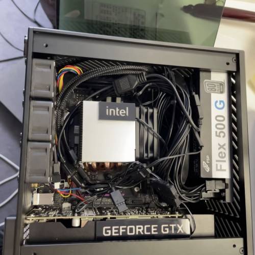 ITX 11980HK 1050ti 主機