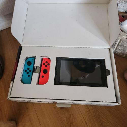 switch 細電，有盒