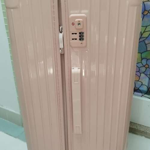 28 吋日本bomi 靜音萬向輪旅行行李箱30kg Japan silent all direction travel lugg...