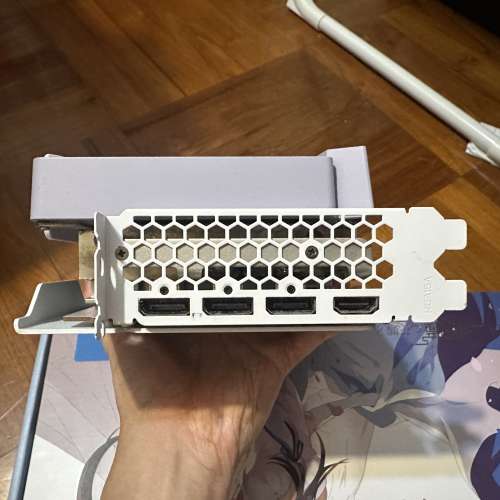 Yeston Radeon  9070XT 櫻花版 16GB 性能勁過5070