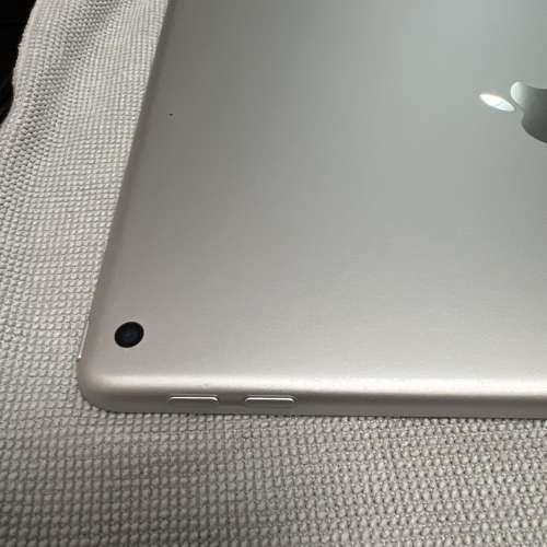 iPad 第六代 （2018）128GB 銀色 功能一切正常 (包一支Apple Pencil一代）