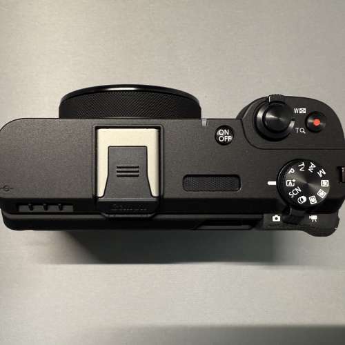 99.99% 接近全新 Canon Powershot V1 相機 連原廠Canon延長保養