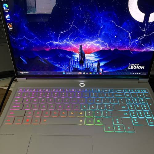 1.99Kg OLED 5060 Legion 7i U7-255HX 32GB 1TB 16吋QHD 165Hz