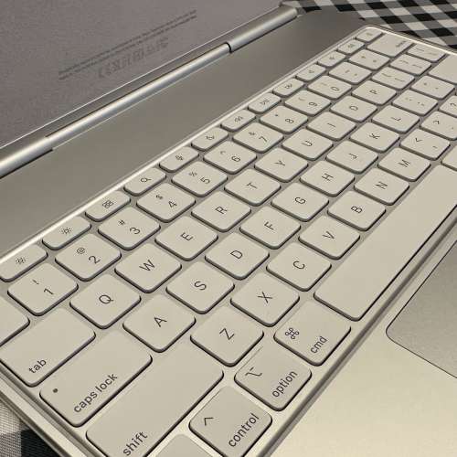 Apple iPad Magic Keyboard Pro 13吋 白色 行貨 99%新 只開盒檢查和試用 Apple專門...