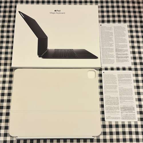 Apple iPad Magic Keyboard Pro 13吋 白色 行貨 99%新 只開盒檢查和試用 Apple專門...