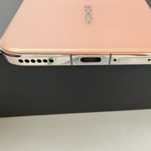 出讓99%新國行版榮耀 Honor Magic 7 12+256GB 朝霞金 已內置Google Play
