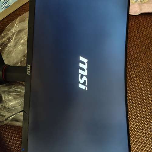 MSI 27吋Optix MAG27CQ 曲面電競顯示器