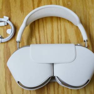 Apple AirPods Max 2 Starlight 星光色