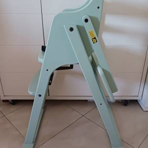 木製兒童餐椅 Children&rsquo;s high chair