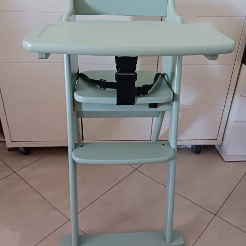 木製兒童餐椅 Children&rsquo;s high chair