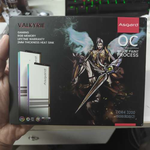 Asgard 16GB (8GBx2) DDR4 3200 白色 RGB