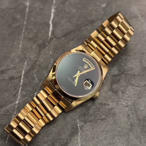 18238 Onyx dial