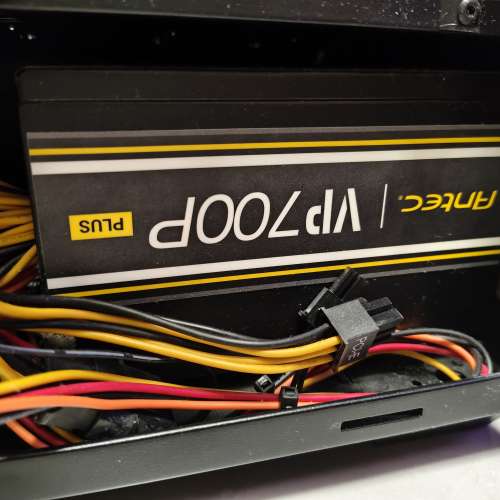 電腦零件(B450,R5 3600,DDR4 2&times;8GB,5700xt)