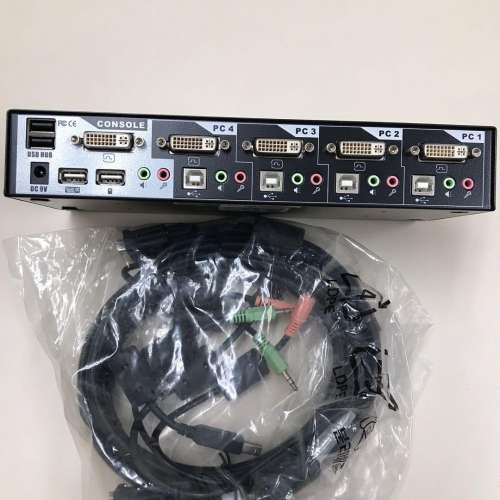 Avocent 1-to-4 KVM Console Switch 一套KVM 可控制四部電腦 Avocent Switchview D...