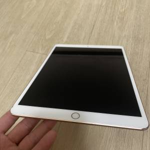 今日交收 $900 - Apple IPad Air 3 (256 gb)