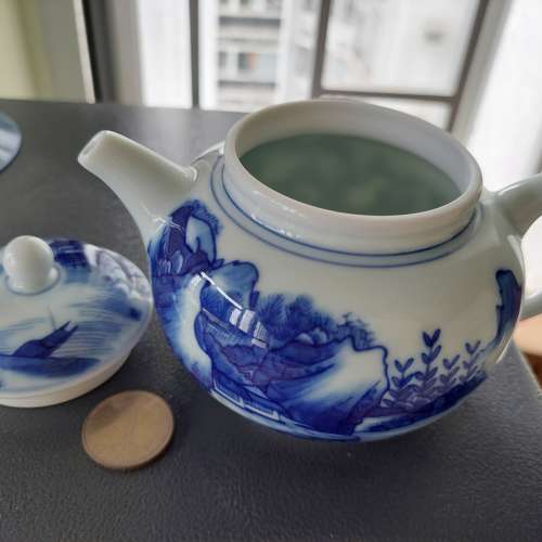 瓷茶壺