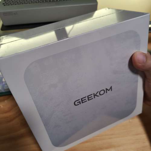 【100%全新未開封】GEEKOM A8 迷你電腦 mini pc (Ryzen 9 8945HS / 32GB / 2TB)