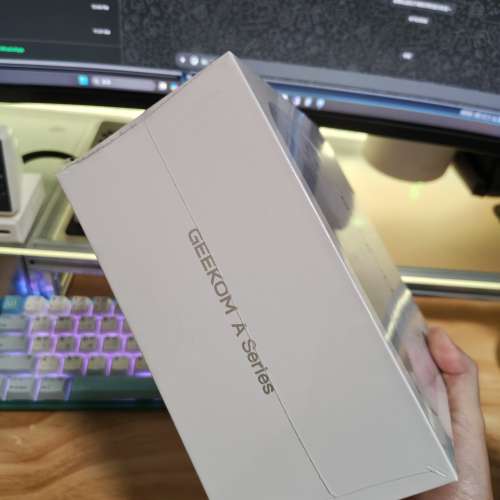 【100%全新未開封】GEEKOM A8 迷你電腦 mini pc (Ryzen 9 8945HS / 32GB / 2TB)