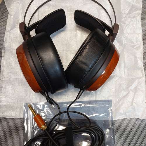 出售Audio Technica 鐵三角黑櫻桃木 ATH-W1000X