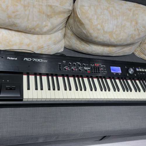 Roland RD-700NX