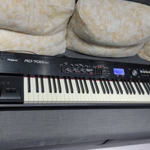 Roland RD-700NX