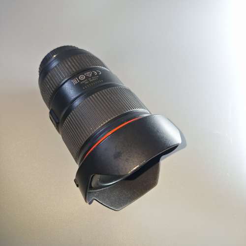 Canon EF 16-35mm f/4L USM