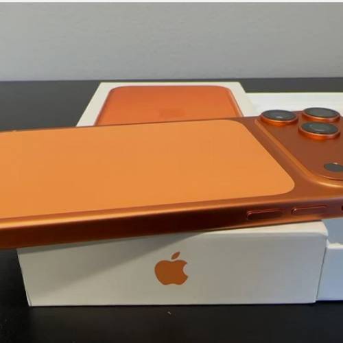 iPhone 17 Pro Max 256GB 香港版，12 个月保修