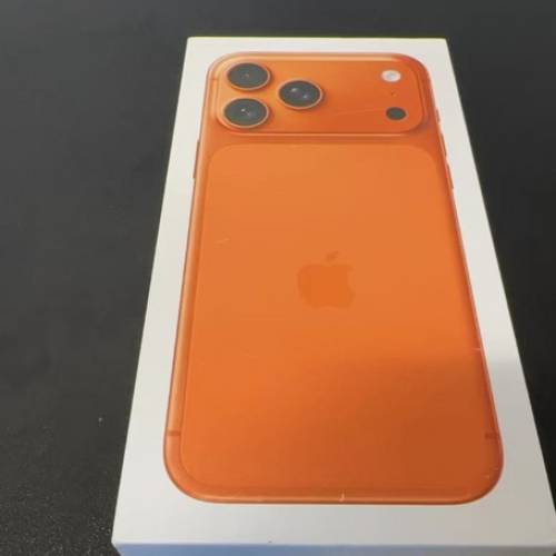 iPhone 17 Pro Max 256GB 香港版，12 个月保修