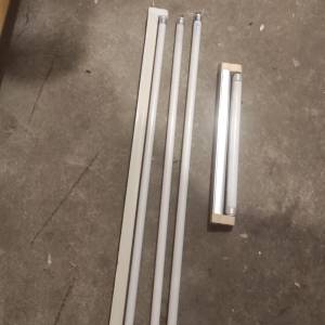 4支光管仔