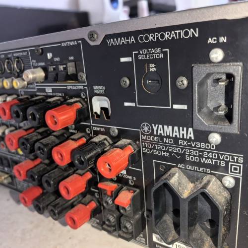 雅马哈YAMAHA RX-V3800功放，7.1声道，支持HDMI、DTS-HD、杜比音效，接口齐全
功能...